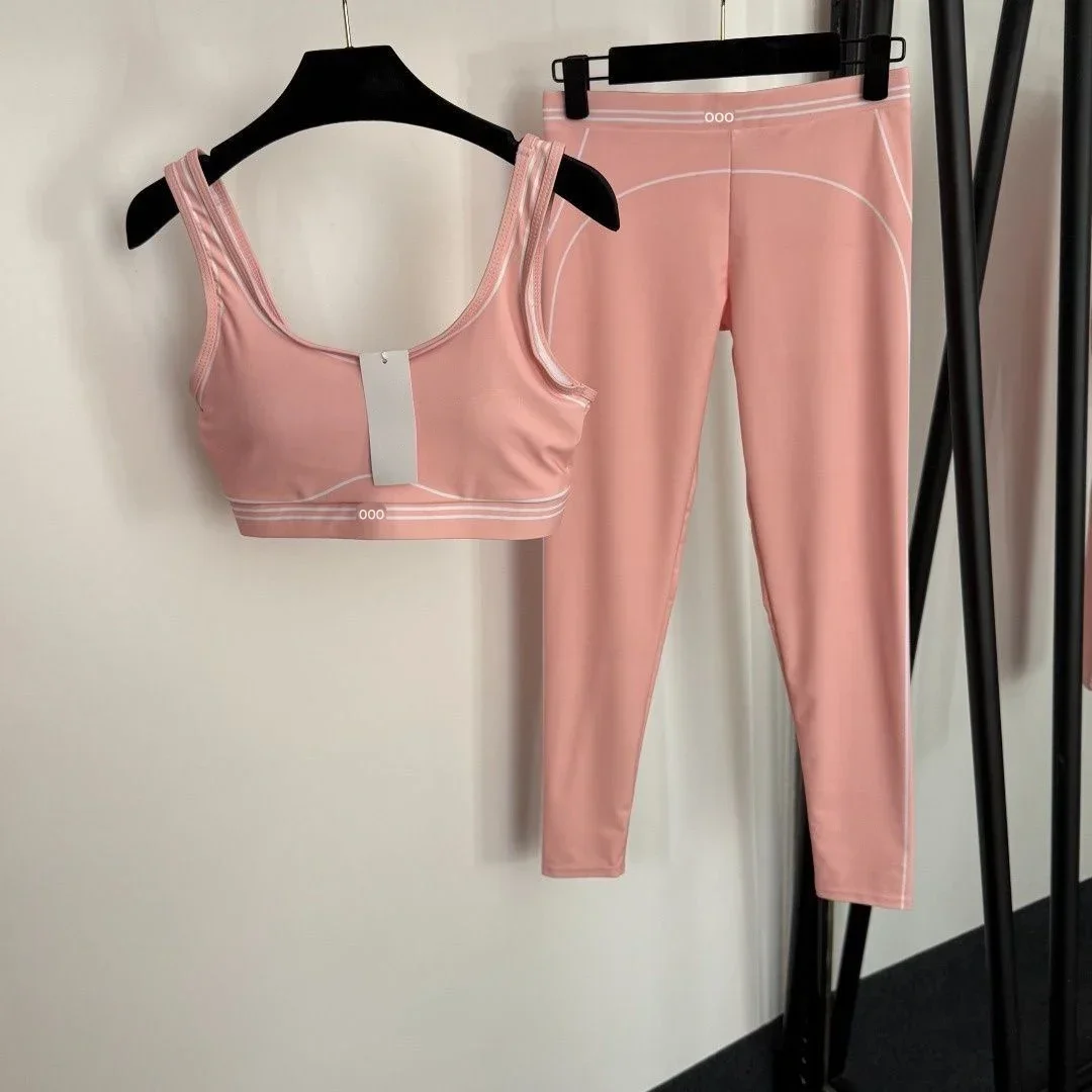طقم رياضي نسائي من قطعتين (توب - مراجعة Pilates Yoga Top وسعره